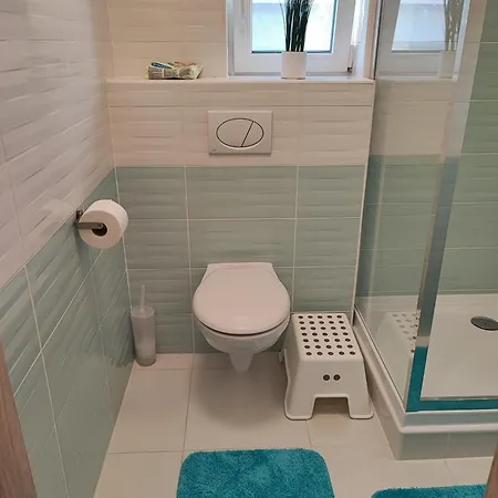 R&r Vendeghaz Holiday home Balatonkenese