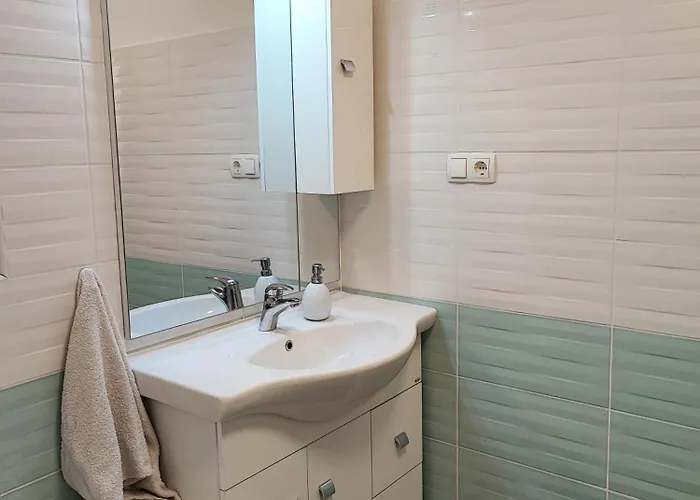 R&r Vendeghaz Feriehus *